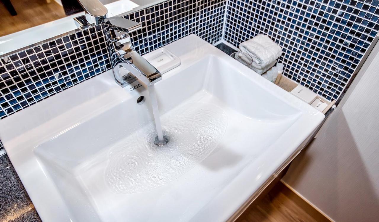 Hotel Shalom Чеджу Екстериор снимка