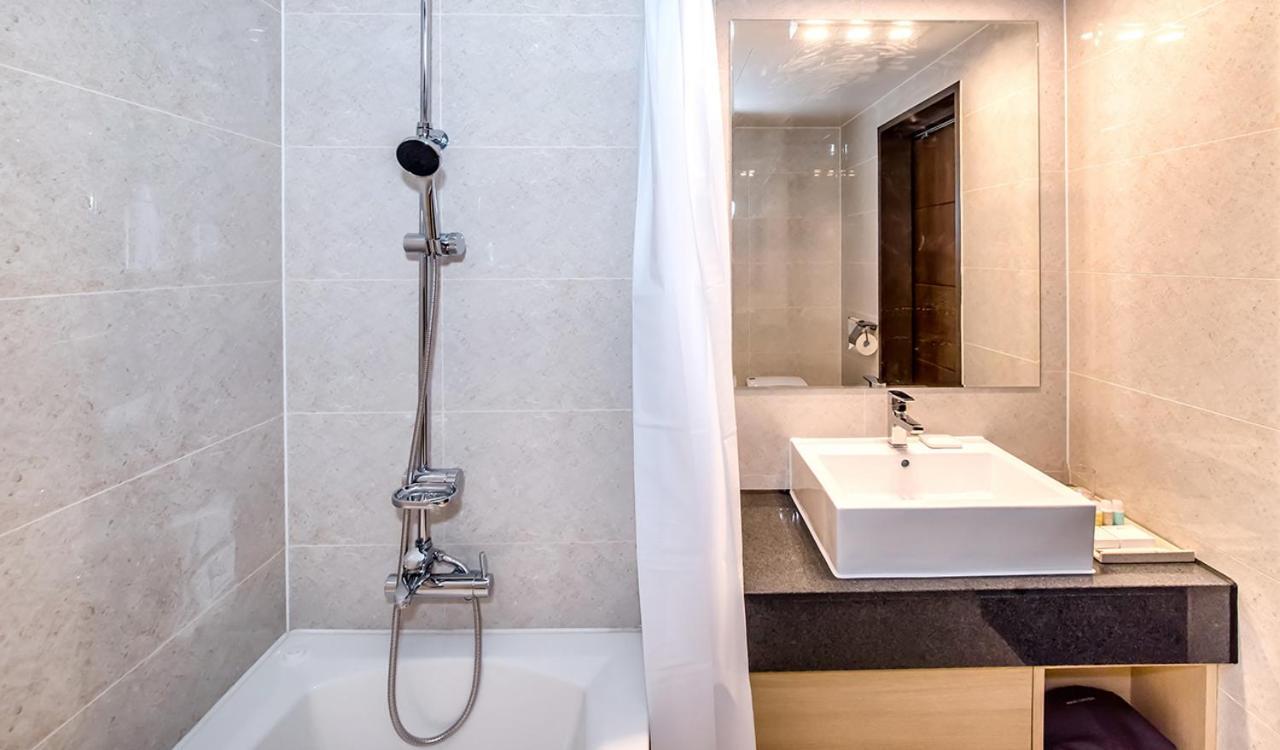 Hotel Shalom Чеджу Екстериор снимка