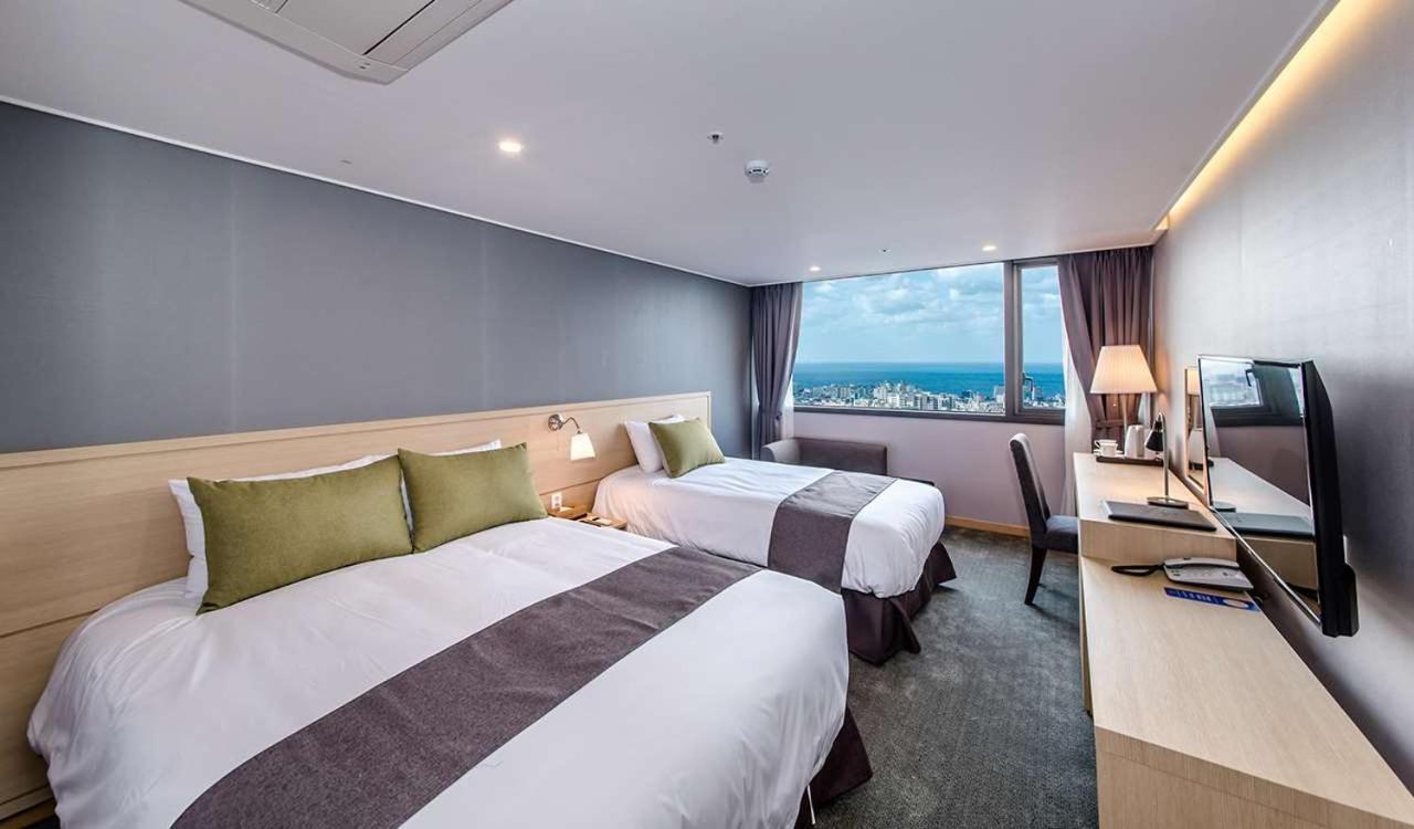 Hotel Shalom Чеджу Екстериор снимка