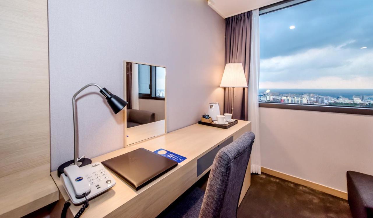 Hotel Shalom Чеджу Екстериор снимка