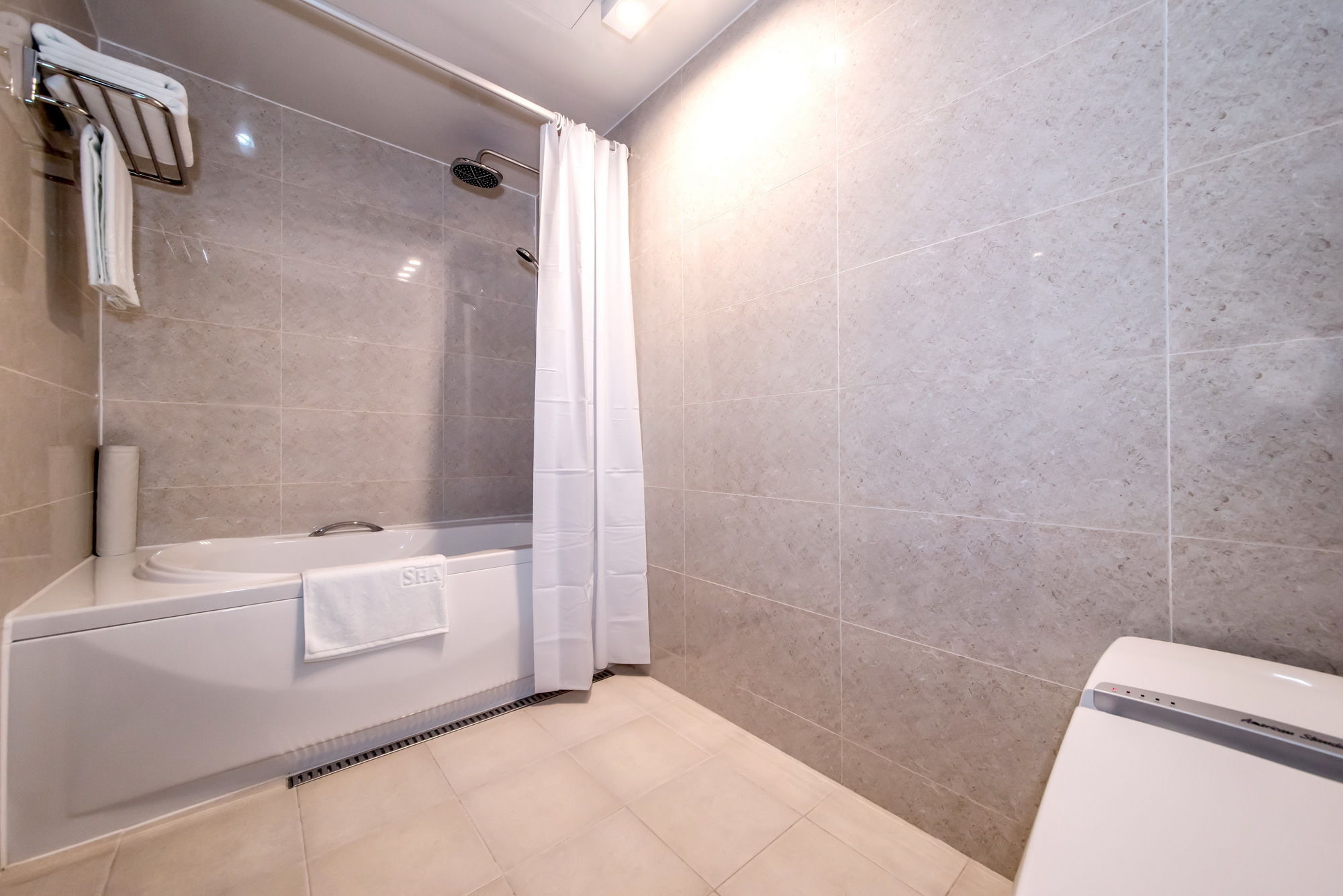 Hotel Shalom Чеджу Екстериор снимка