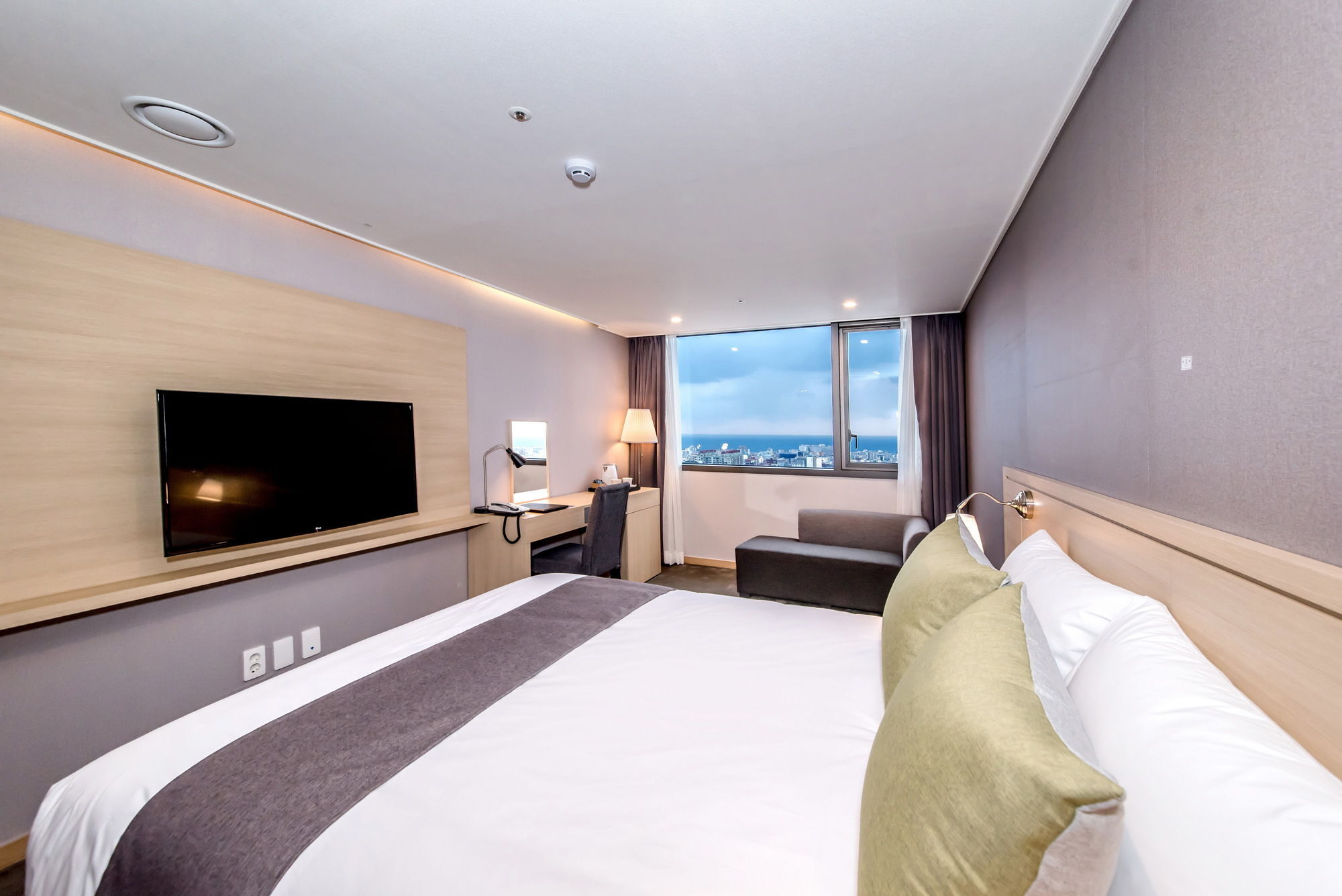 Hotel Shalom Чеджу Екстериор снимка